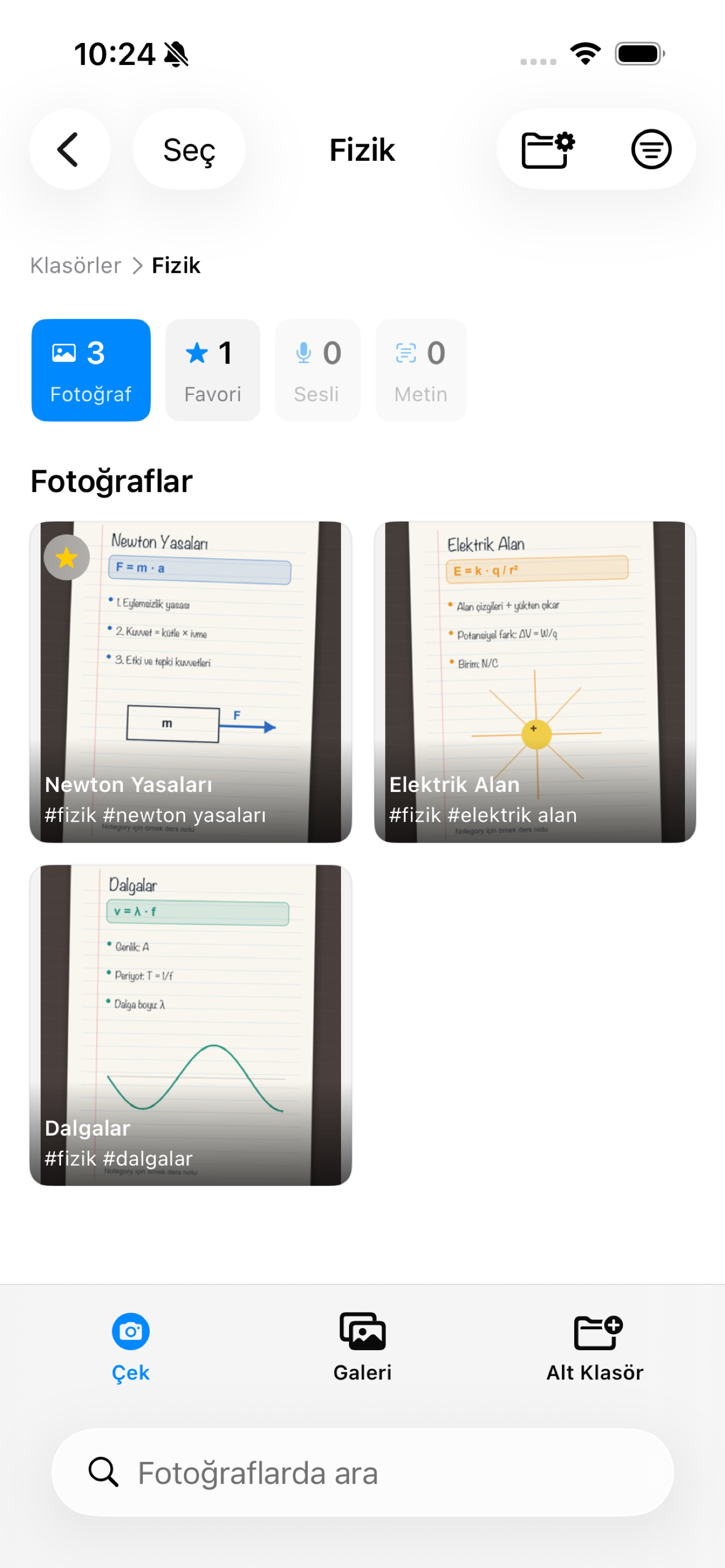 Gerçek Fizik klasöründe üç ders notu fotoğrafı